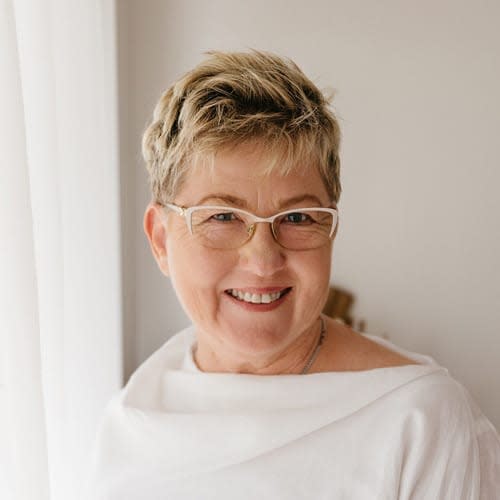 Julie Lewin